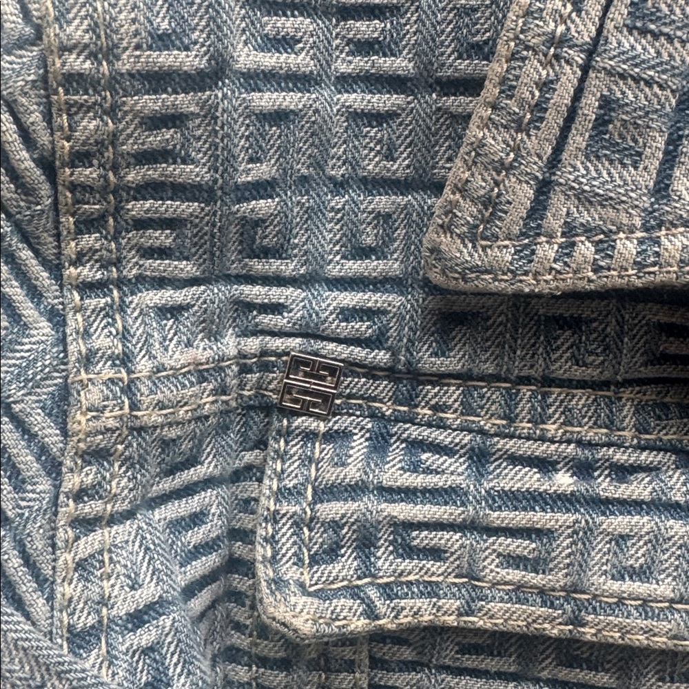 Givenchy Jean Set . - Picture 6 of 8